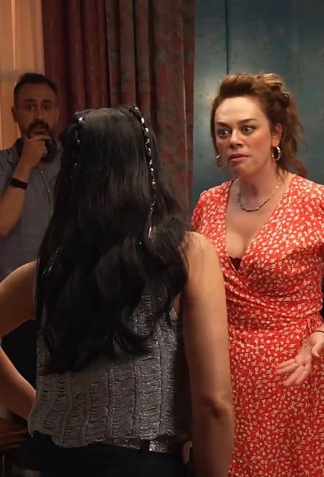 '2 Aile Arasında' Filminin Kamera Arkası Görüntüleri Yayınlandı