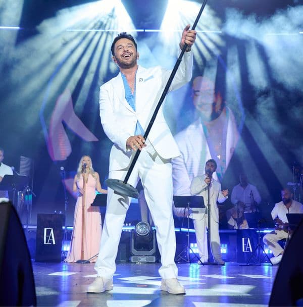 Emre Altuğ'un 27 Yıllık Hayali Gerçekleşti: Harbiye'de Solo Konser