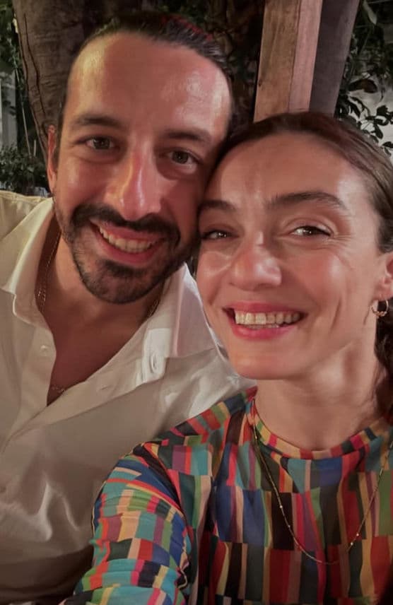 Merve Dizdar, 2024'te Anne Olacak: Bebek Müjdesi Geldi!