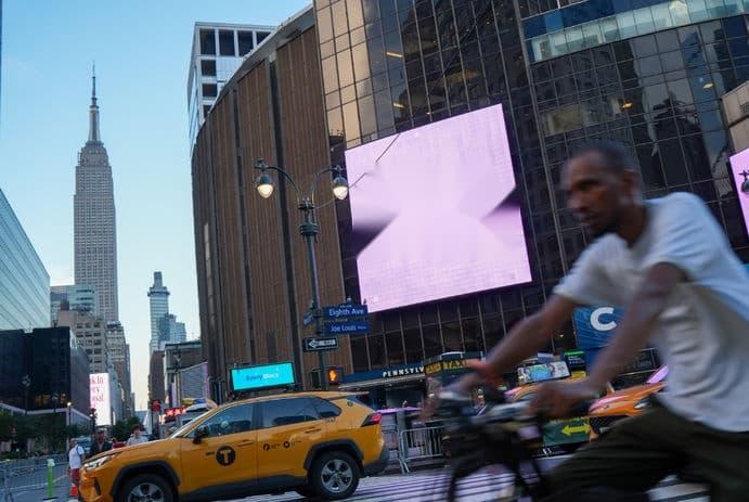 Taylor Swift ve Travis Kelce, Madison Square Garden'da Evlendi!