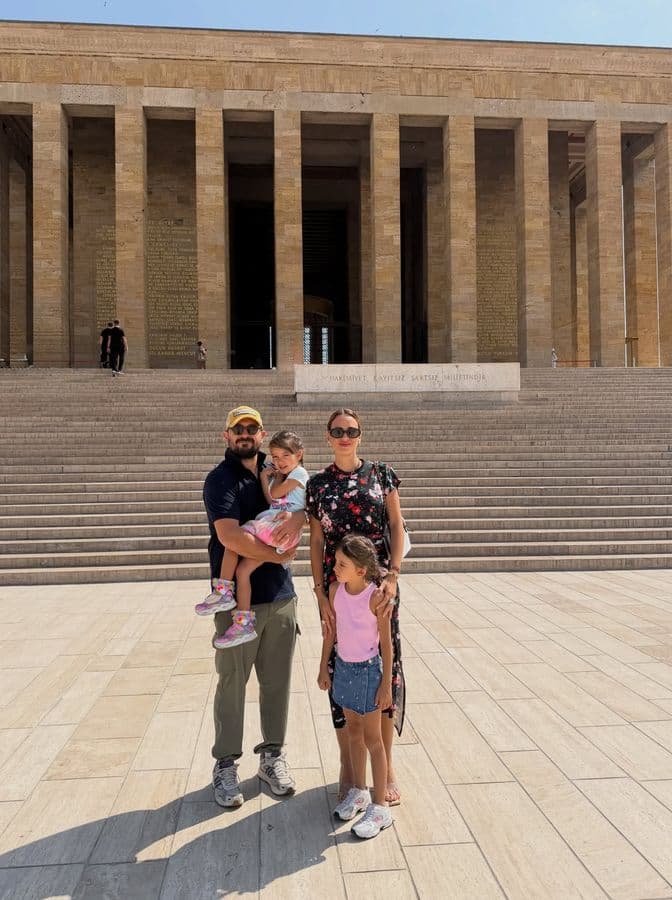 Seda Bakan ve Ailesi Anıtkabir'i Ziyaret Etti