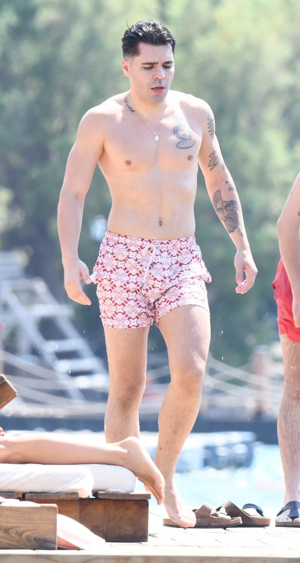 Emir Can İğrek, Bodrum'da Tatil Sezonunu Coşkuyla Açtı
