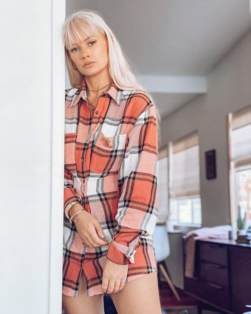 Ünlü Şarkıcı Lauren Bennett Hayatını Kaybetti — görsel 5