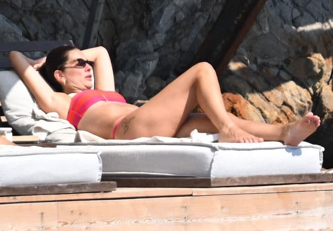 Bergüzar Korel, Fethiye'de Formda Görüntülendi — görsel 5