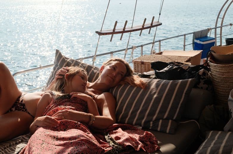 Kate Hudson Ailesiyle Yunanistan'da Unutulmaz Bir Tatil Geçirdi