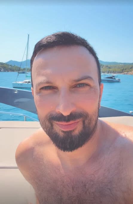 Tarkan İbiza'da Tatil Yapıyor: Enerji Toplama Zamanı — görsel 2