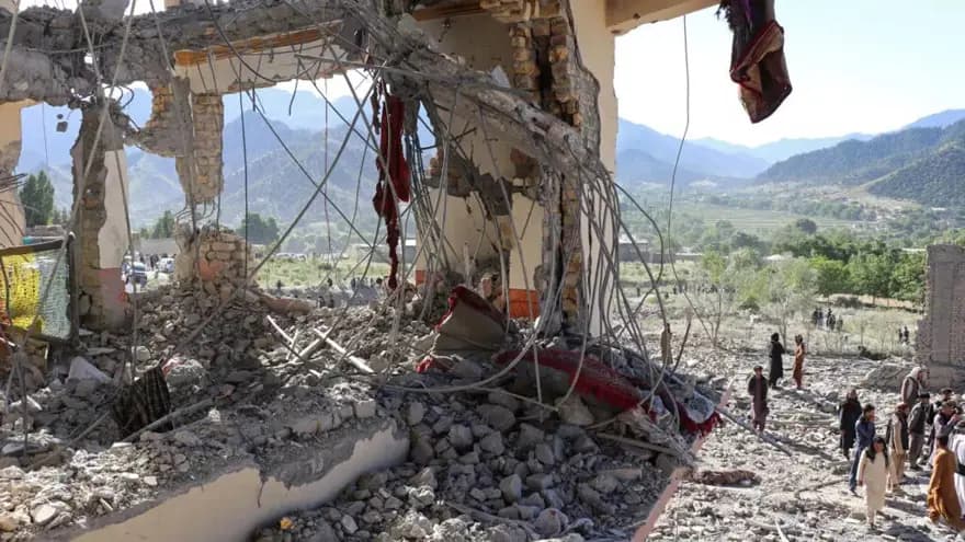 Pakistan'dan Afganistan'a Hava ve Kara Operasyonları: 29 Militan Öldürüldü — görsel 2