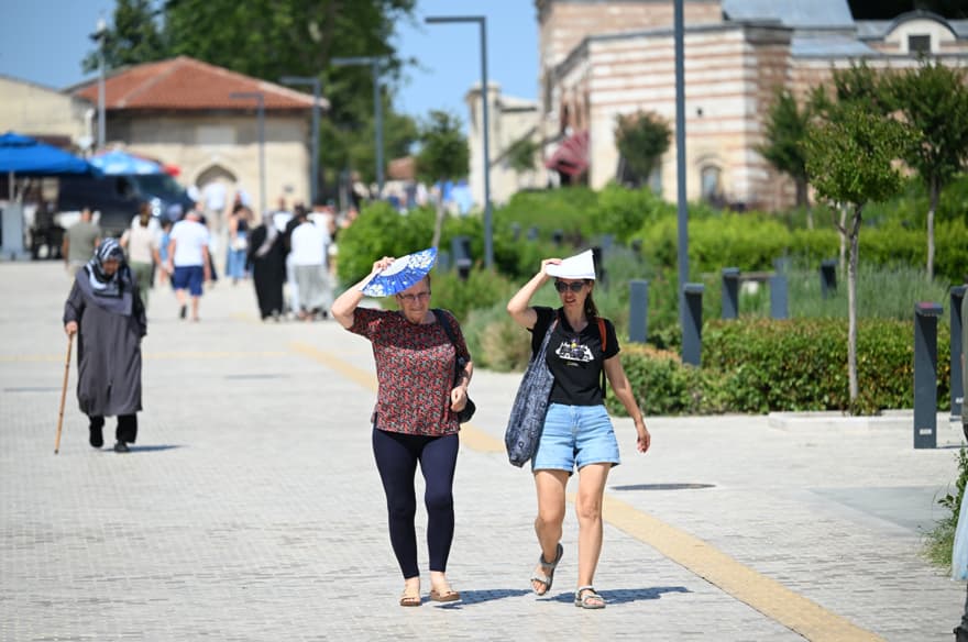 Kavurucu Sıcaklar Geliyor! Uzmanlardan Dışarı Çıkmayın Uyarısı — görsel 3