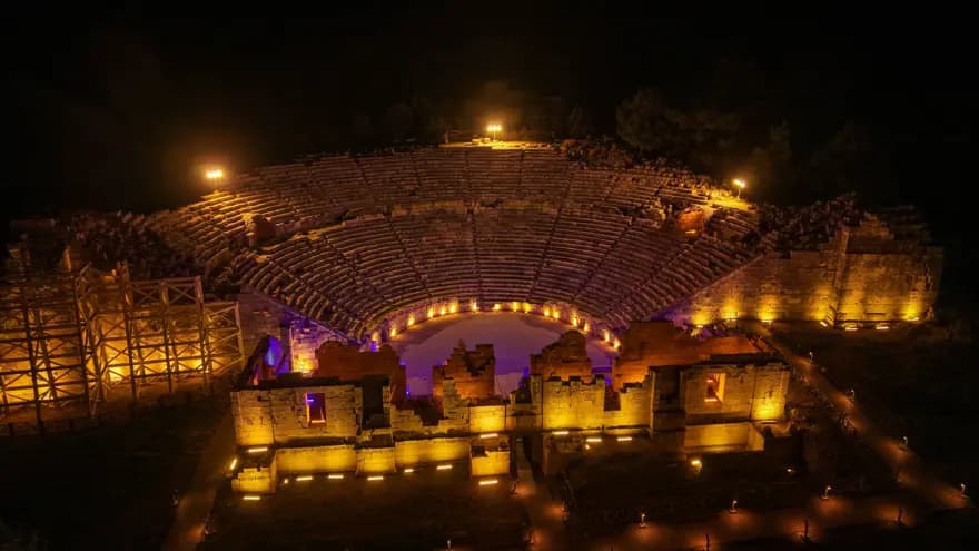 Patara Antik Kenti'nde Gece Müze Deneyimi: Tarihe Yolculuk