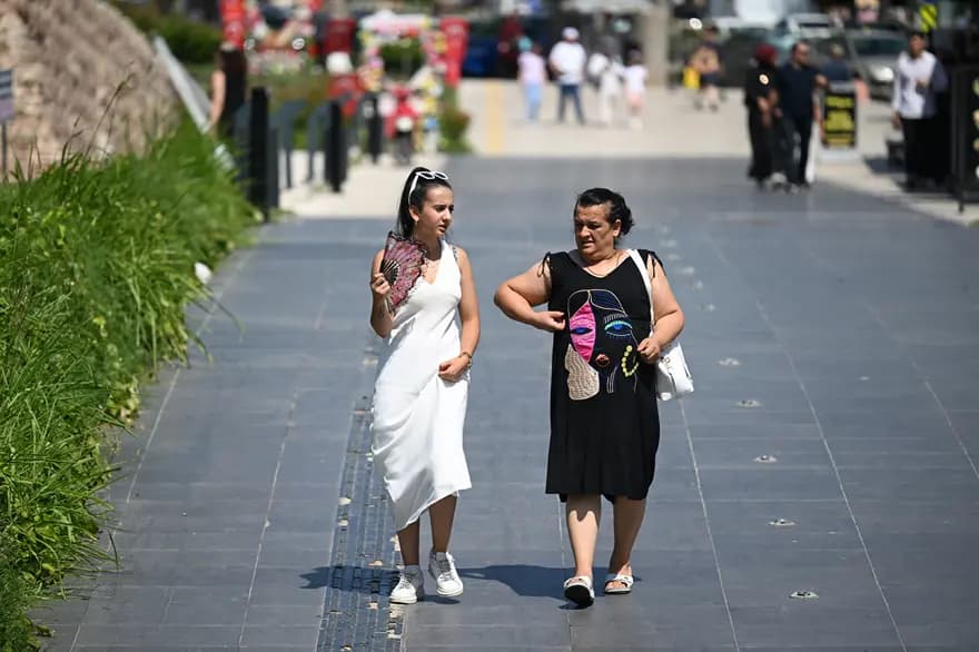 İstanbul'da sıcaklık rekoru: Hissedilen 40 dereceye ulaşacak — görsel 4