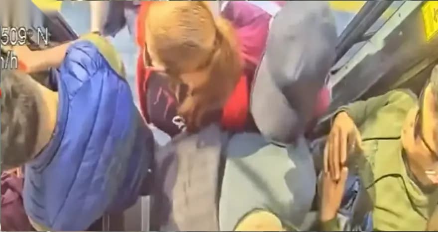 İstanbul'da Metrobüste Yankesicilik Yapan Şüpheli Yakalandı — görsel 2