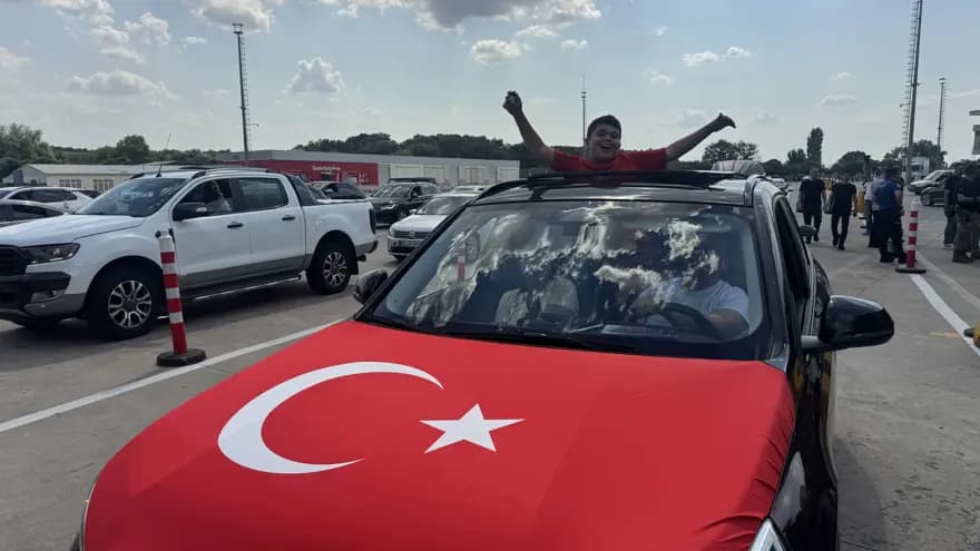 Kapıkule Sınır Kapısı'nda Gurbetçi Yoğunluğu: Memleket Hasreti