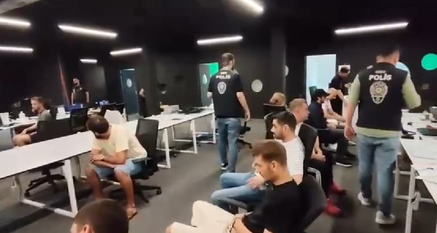 İstanbul'dan Avrupa'ya Yapay Zeka ile Dolandırıcılık Operasyonu — görsel 2
