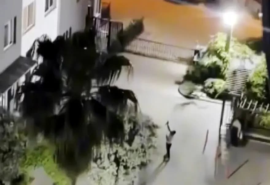 Komşu Uyarısı Sonrası Kurşun Yağmuru: Adana'da Dehşet Anları