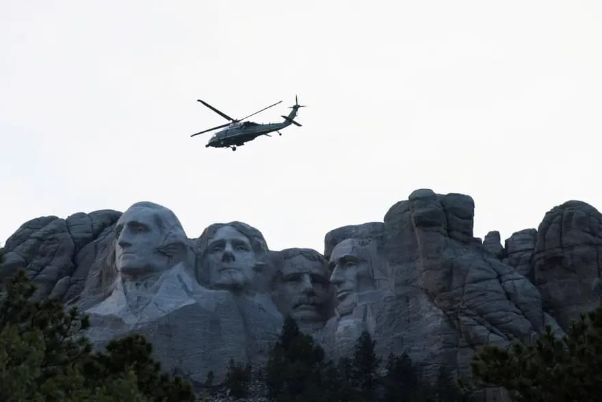 Trump, Komünist Tehlikeye Dikkat Çekti: Güney Dakota'da Konuştu