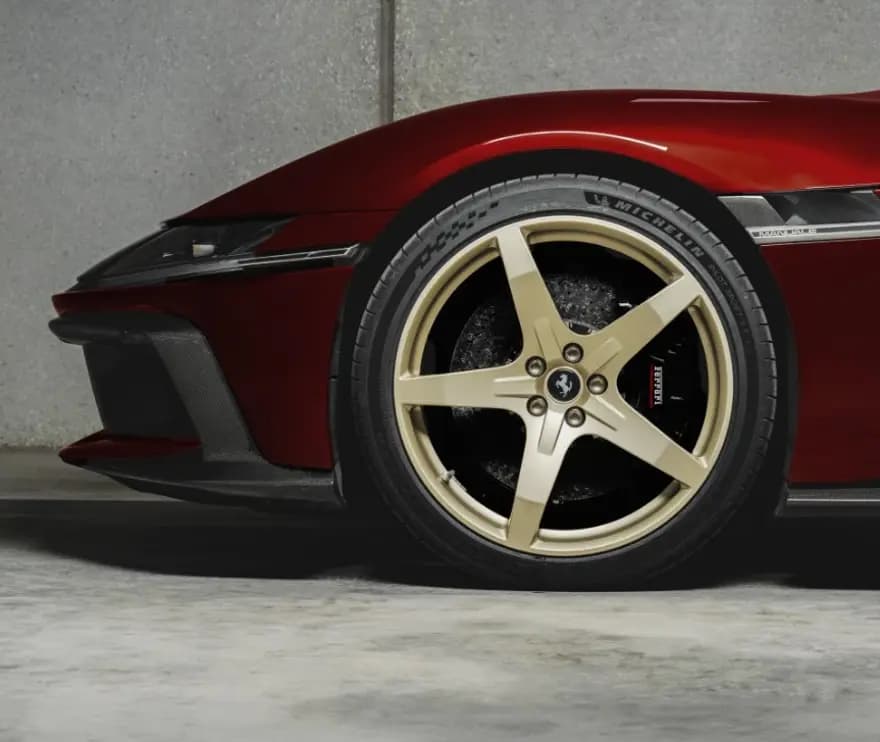 Ferrari'den Sınırlı Sayıda V12 Manuel Vitesli Otomobil: 499 Adet — görsel 5