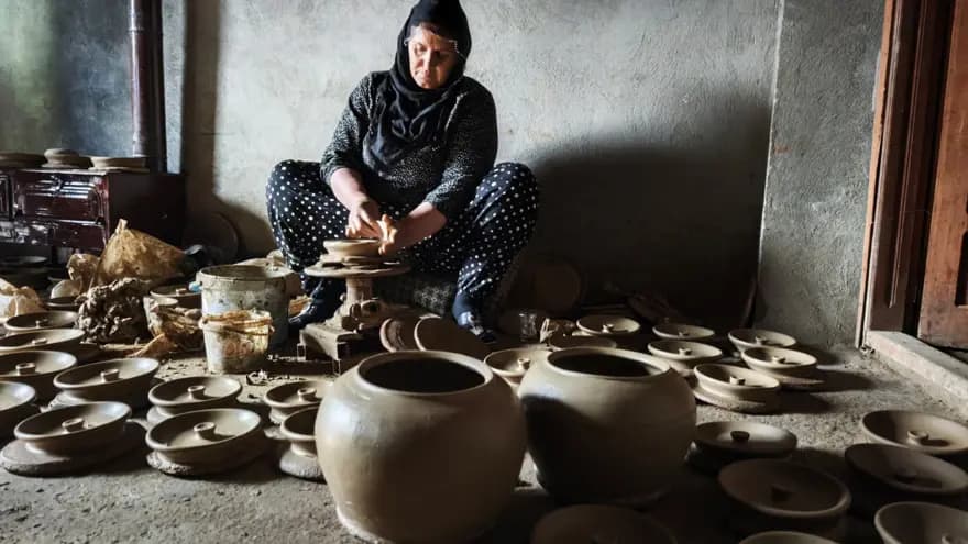 Kavakbaşı'nda Asırlık Çömlekçilik Geleneği Yaşatılıyor