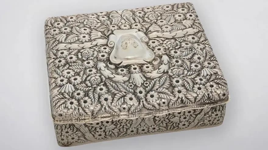 100 Yıldır Unutulan Gümüş Koleksiyonu Açık Artırmaya Çıkıyor