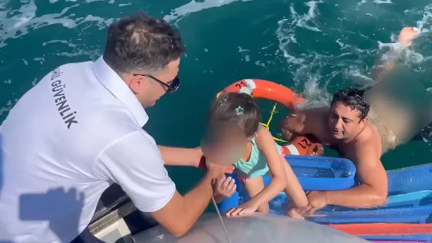 Didim'de Deniz Yatağında Sürüklenen Çocuk Kurtarıldı — görsel 4