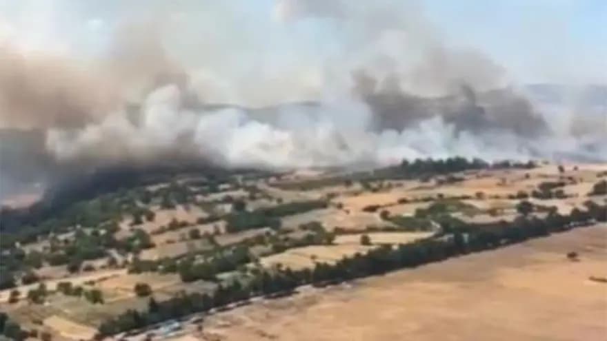 Balıkesir ve Kütahya'da Orman Yangınları: Ekipler Mücadele Ediyor — görsel 3
