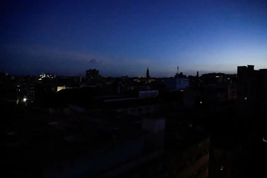 Küba'da Elektrik Kesintisi: Milyonlarca İnsan Karanlıkta Kaldı — görsel 6