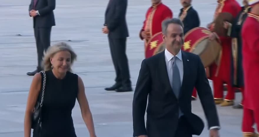Miçotakis Beştepe'ye Yürürken Mehter Takımından Ceddin Deden — görsel 4