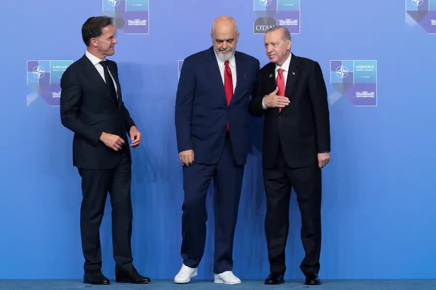 NATO Zirvesi'nde Erdoğan ve Trump'tan Dikkat Çeken Anlar — görsel 11