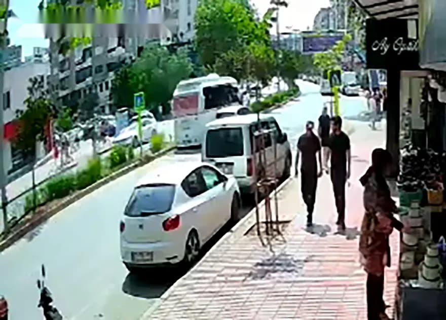 Yaya Geçidinde Kaza: Alkollü Şoför Ümmü'yü Hayatından Etti — görsel 4