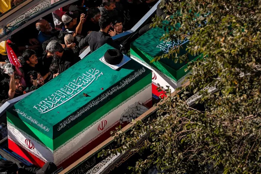 İran'da Hamaney İçin Duygu Dolu Veda Töreni Gerçekleşti — görsel 10