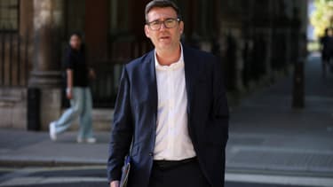 Andy Burnham, İşçi Partisi'nin Gazze Üzerindeki Tutumu İçin Özür Diledi