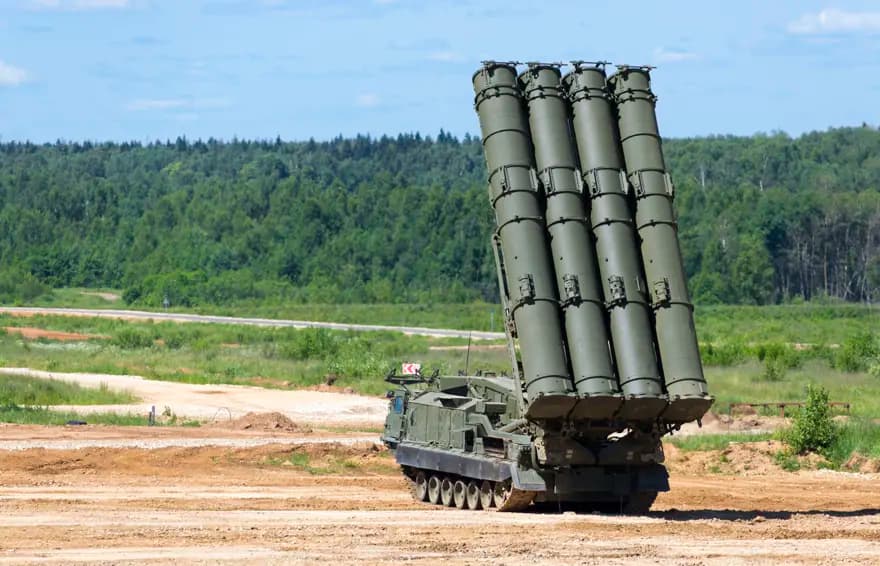 Türkiye'nin S-400 Hava Savunma Sistemi: Özellikleri ve Menzili