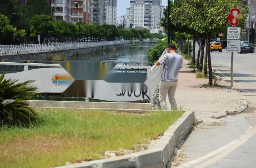 Adana'da Aşk Hikayesi Sokakları Sardı: Ömer ve Özge Kim? — görsel 2