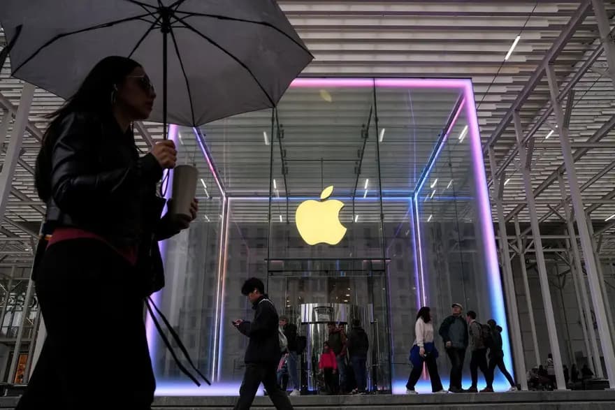 Apple, OpenAI'ya Gizli Bilgi Çalma İddiasıyla Dava Açtı