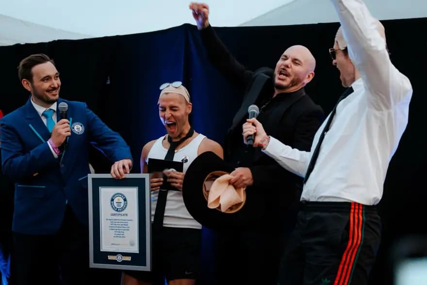 Pitbull ve 22 Bin Hayranıyla Rekor Kırdı: Guinness'e Giriş Yaptı — görsel 4