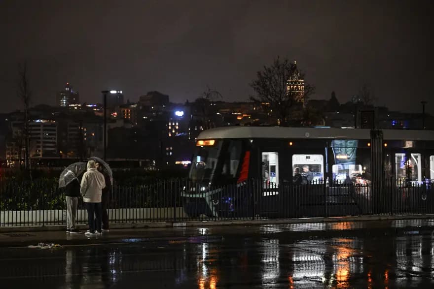 İstanbul'a Sağanak Uyarısı: Gece Başlıyor, Öğleye Kadar Devam Edecek — görsel 3