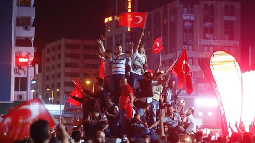 15 Temmuz Darbe Girişiminin 10. Yılı: O Gece Neler Oldu? — görsel 12