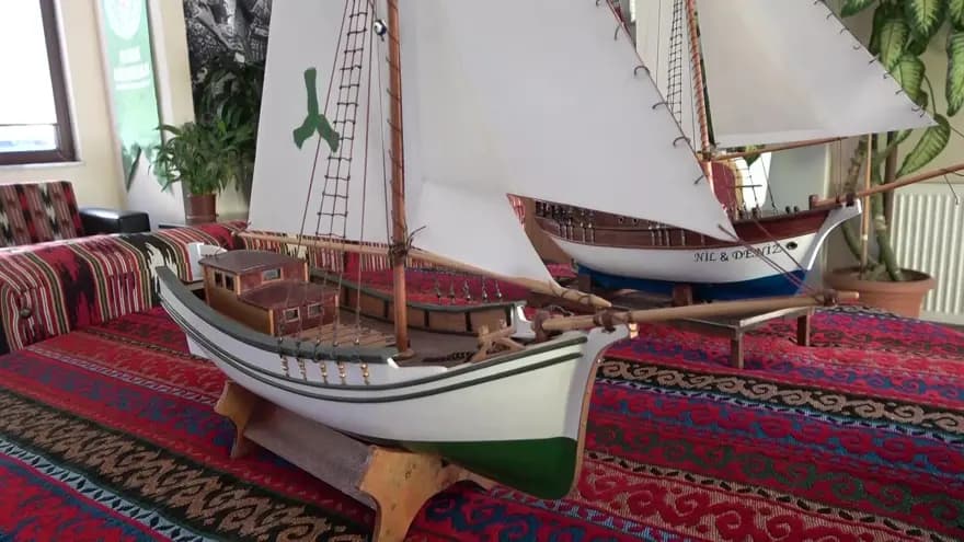 Gemlik'te Model Gemi Yapımı: 4 Ayda Tarihi Eserler Üretiliyor