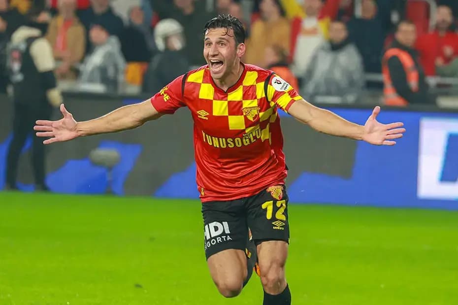 Süper Lig'de Ayrılıklar: Galatasaray, Fenerbahçe ve Beşiktaş'tan Veda — görsel 10