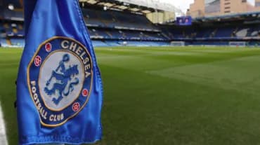 Chelsea, 47 milyon sterlinle genç savunmacı transfer etti!