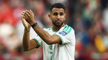 Cezayirli Yıldız Mahrez, Milli Takım Kariyerini Noktaladı