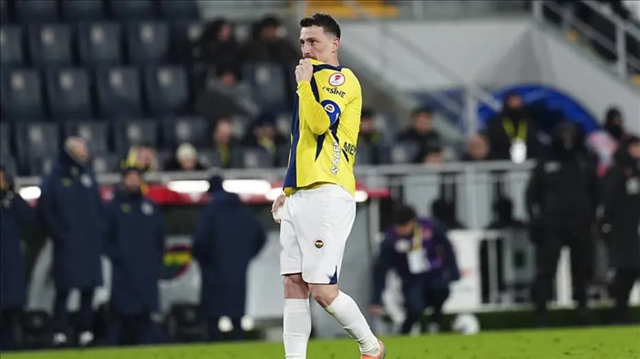 Fenerbahçe'den Mert Hakan Yandaş'a 1 Yıllık Yeni Sözleşme — görsel 8