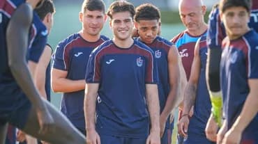 Trabzonspor'un Yeni Transferi Aral Şimşir İlk Antrenmanına Çıktı