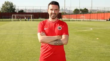 Gökhan Gönül, Gençlerbirliği'nde yardımcı antrenör olarak geri döndü