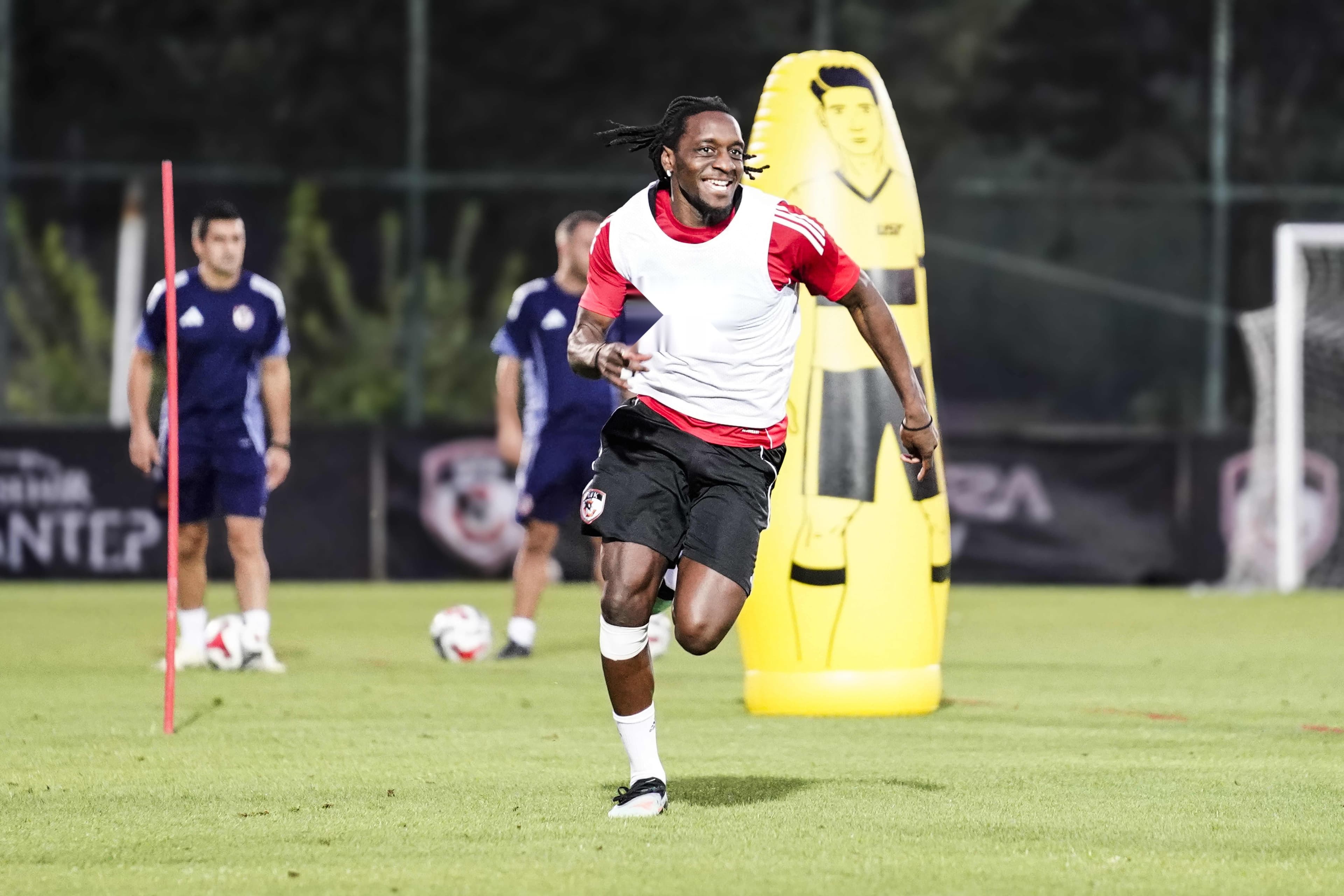 Gaziantep FK'da Christopher Lungoyi Krizi: Polonya'ya Kaçtı!