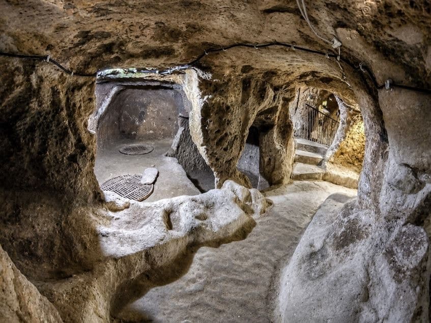 Derinkuyu: Yeraltında Gizli Bir Şehir Keşfi ve Tarihi — görsel 3