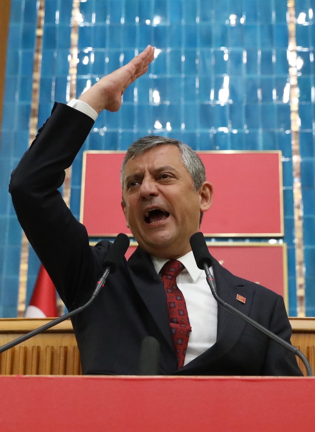 CHP Lideri Özgür Özel: Siyaseti Milletimizle Birlikte Örüyoruz