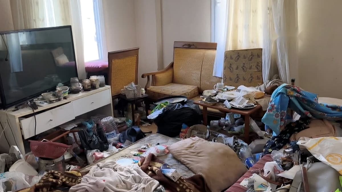 Mersin'de Kötü Kokuya Sebep Olan 5 Kamyon Çöp Çıkarıldı — görsel 2
