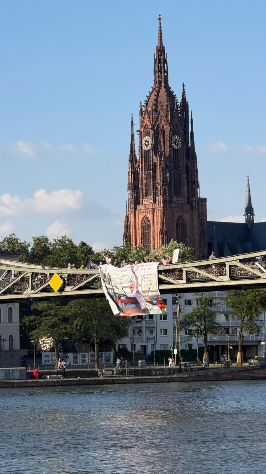 Frankfurt'ta CHP'lilerden Özgürlük İçin Anlamlı Eylem — görsel 2