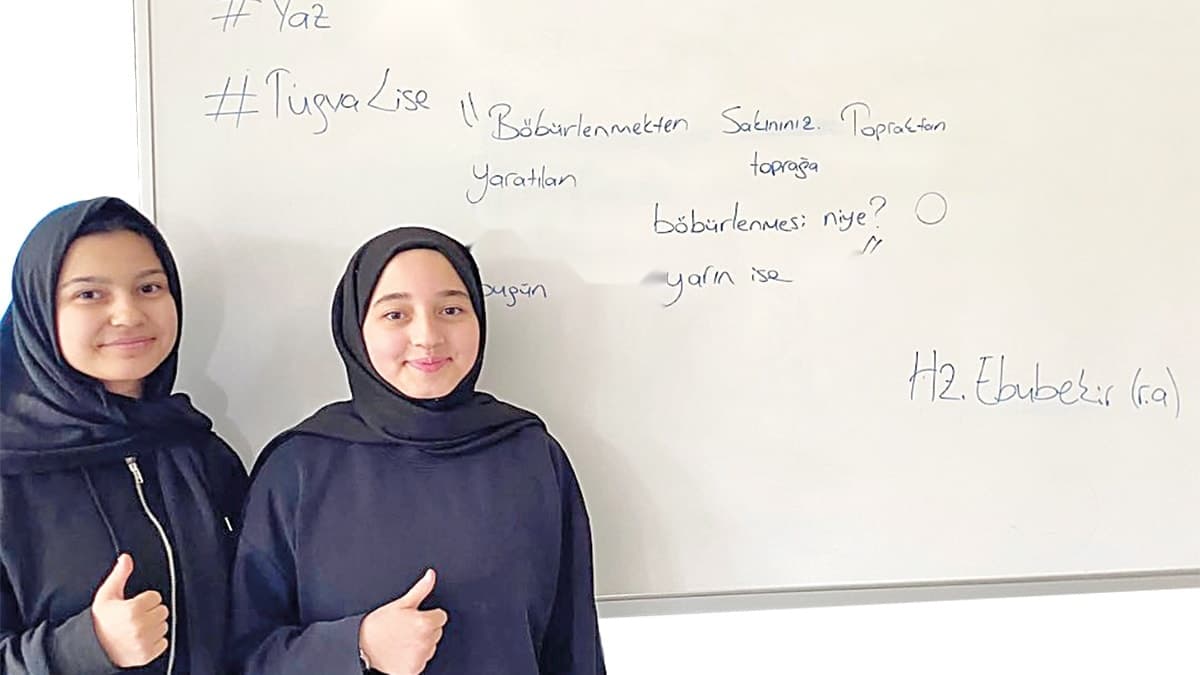 TÜGVA'nın Yaz Okulları: Eğitimde Kız-Erkek Ayrımı ve Yeni Fırsatlar
