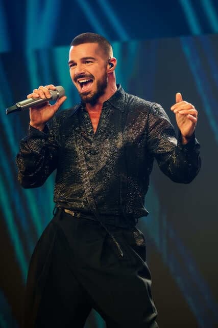 Hülya Avşar'dan Ricky Martin Açıklaması: Her Şeyin Bir Yaşı Var